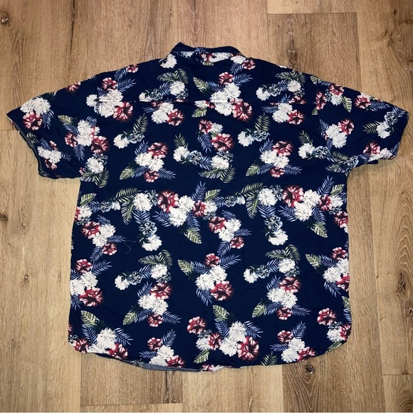 Free Planet Mens Tropical Floral Print Short Sleeve Button-Up Shirt | Size 3X - Picture 2 of 8